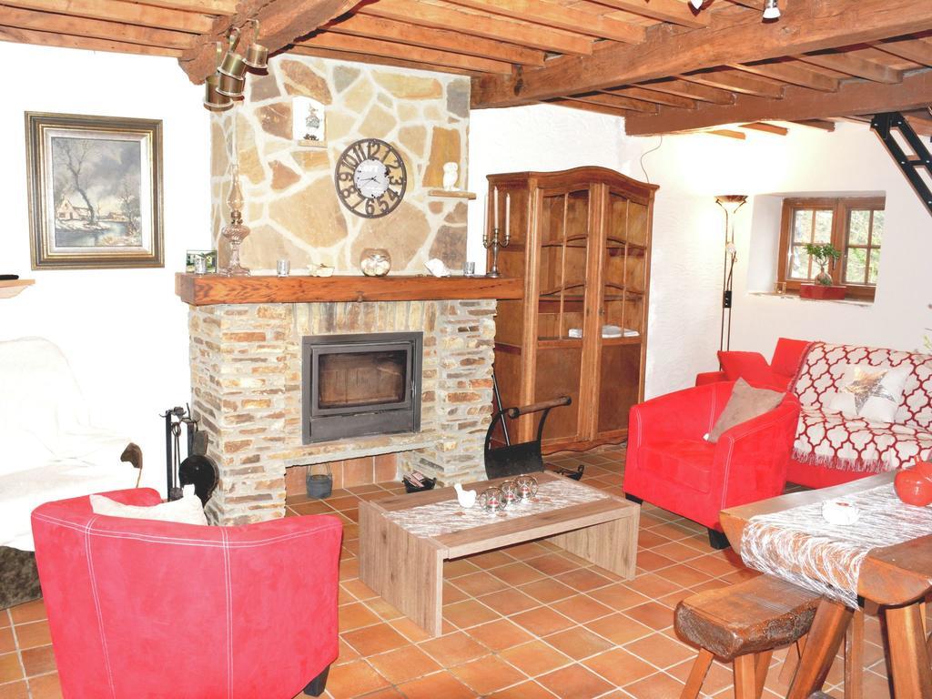 Orchimont Cosy Holiday Home In Vresse-Sur-Semois With Fireplace מראה חיצוני תמונה